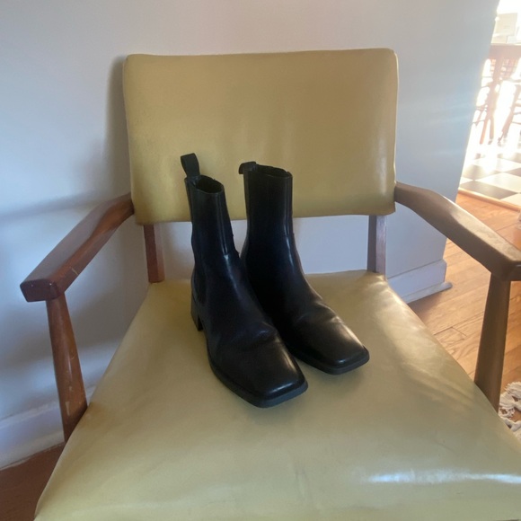 Vagabond black chelsea squared toe boots size 39 - Picture 2 of 3